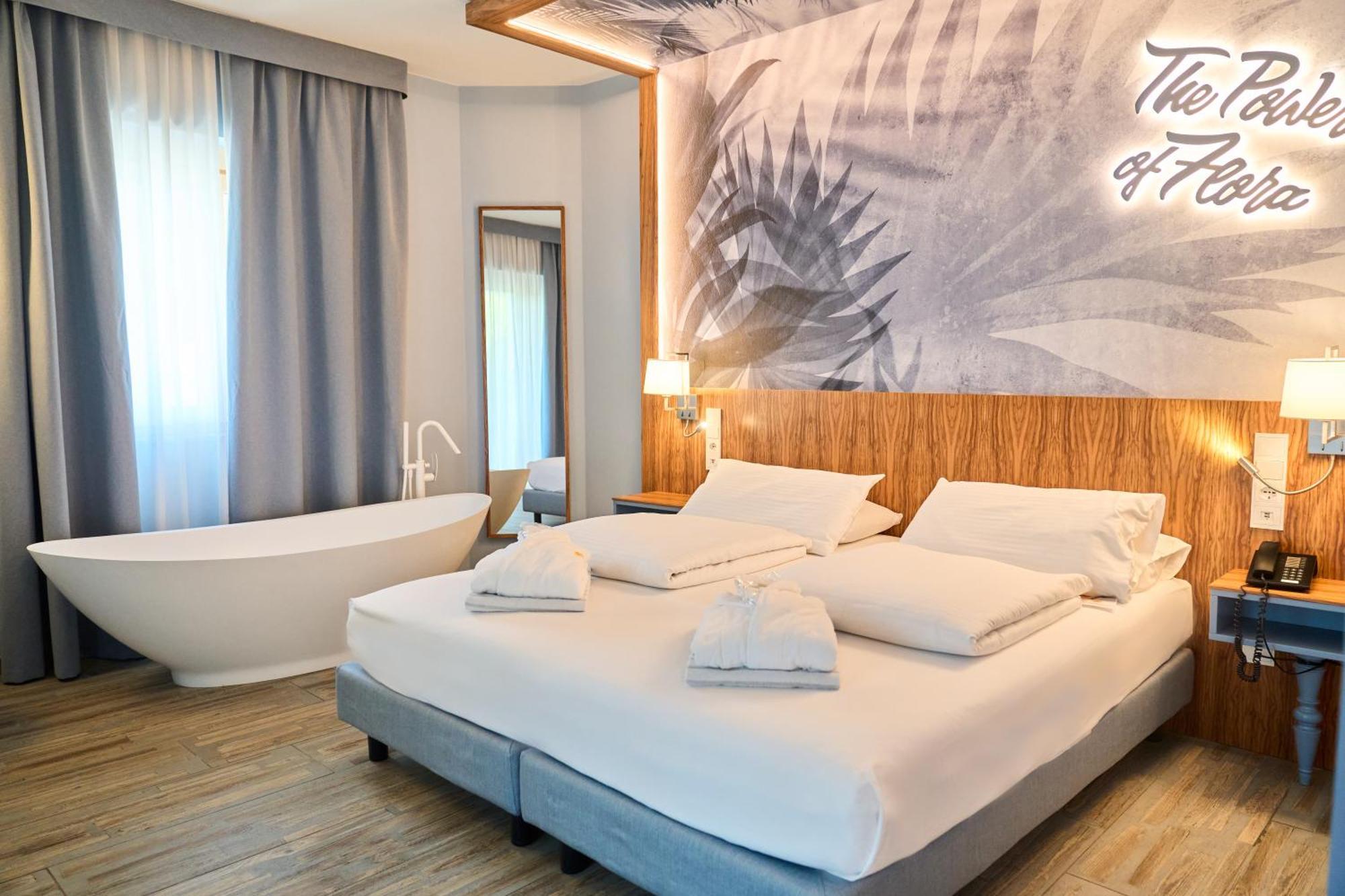 Parc Hotel Flora S Riva del Garda Extérieur photo