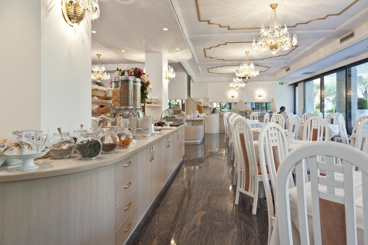 Parc Hotel Flora S Riva del Garda Extérieur photo